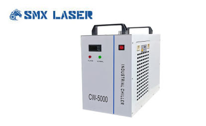 Refroidisseur Laser Professionnel CW-5000 – Refroidissement de Haute Précision pour Machines Laser CO2 – 100 Watts et moins
